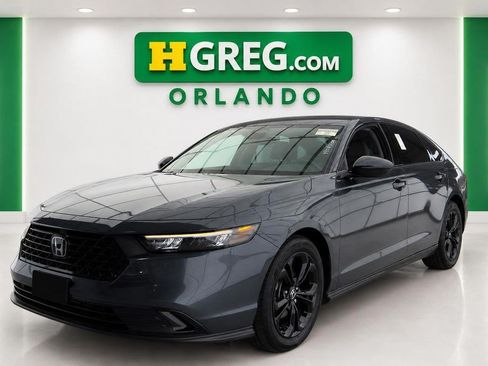 Used 2025 Honda Accord SE image 4