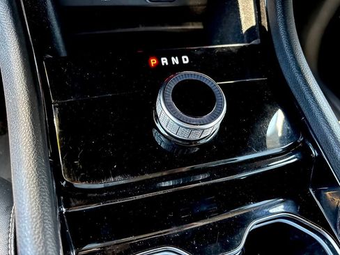 Used 2022 Jeep Grand Cherokee L Limited RWD image 21
