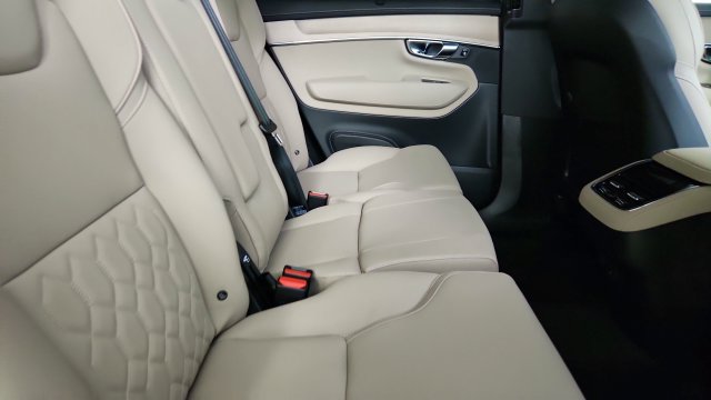 Used 2027 Volvo XC90 B6 Plus AWD/4WD image 36