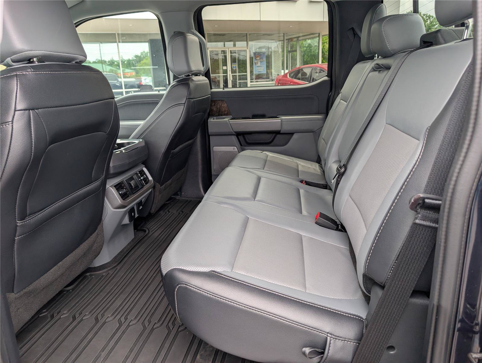 Certified 2023 Ford F150 Lariat w/ Trailer Tow Package AWD/4WD image 15