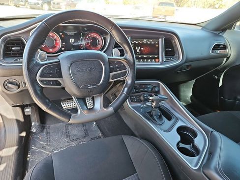 Used 2020 Dodge Challenger SRT Hellcat image 17