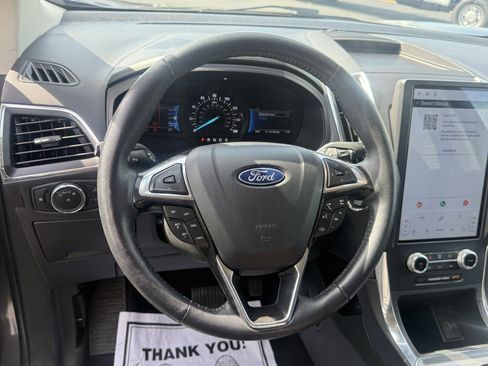 Used 2024 Ford Edge Titanium AWD/4WD image 9