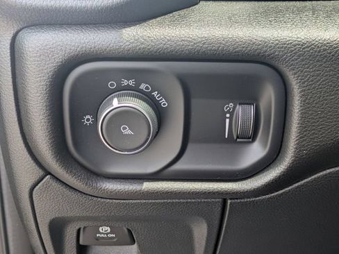 Used 2023 RAM 1500 Big Horn AWD/4WD image 16