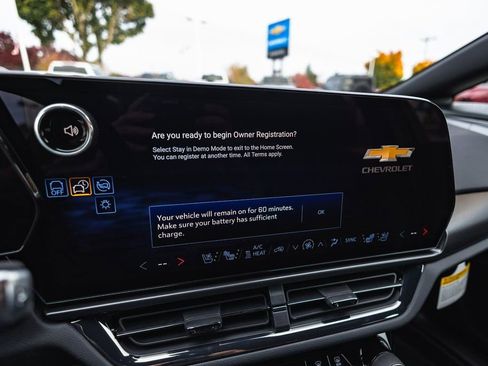 New 2026 Chevrolet Equinox EV RS image 6