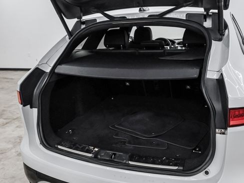 Used 2020 Jaguar F-PACE S image 46