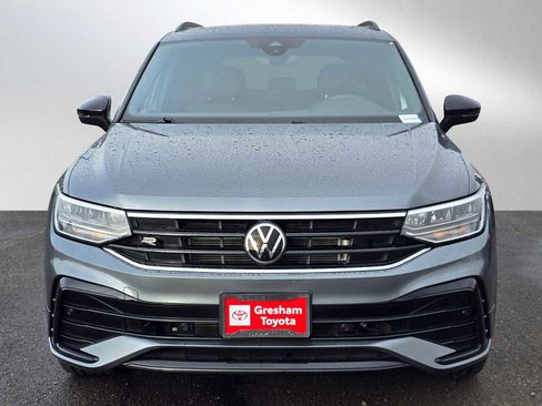 Used 2023 Volkswagen Tiguan SE R-Line image 9