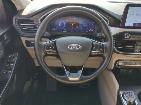 Used 2021 Ford Escape SEL w/ Technology Package image 26