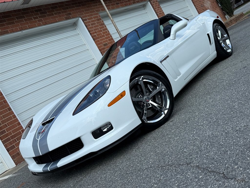 Used 2013 Chevrolet Corvette Grand Sport w/ 4LT Preferred Equipment Group RWD image 9