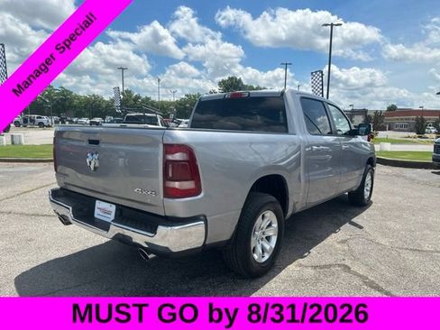Used 2024 RAM 1500 Laramie AWD/4WD image 3