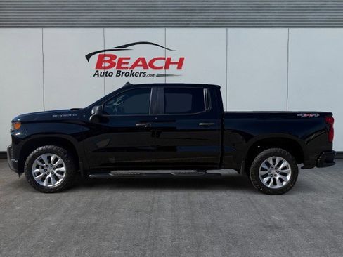 Used 2020 Chevrolet Silverado 1500 Custom w/ Custom Value Package image 7