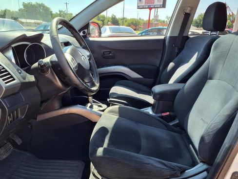 Used 2007 Mitsubishi Outlander ES image 10