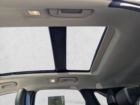 Used 2025 Ford Escape SE w/ PHEV Premium Package FWD image 20