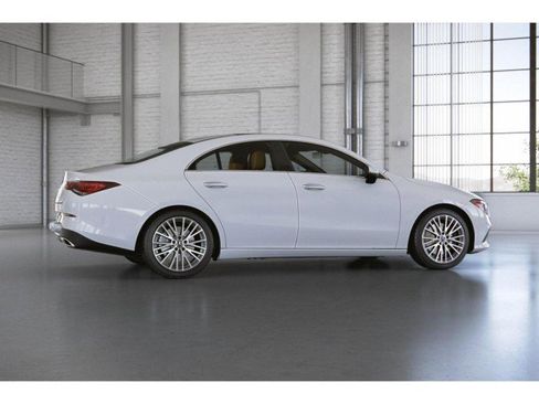 Used 2022 Mercedes-Benz CLA 250 image 18