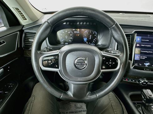 Used 2018 Volvo XC90 T6 Momentum w/ Convenience Package AWD/4WD image 11