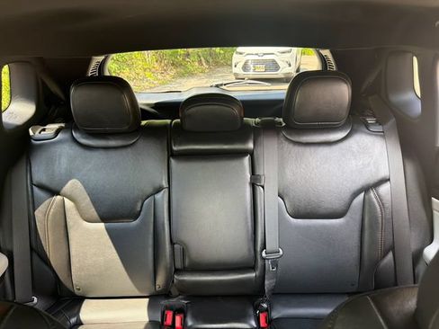 Used 2023 Jeep Compass Limited AWD/4WD image 37