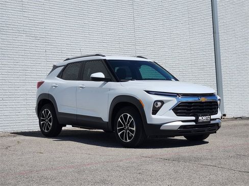 New 2026 Chevrolet TrailBlazer LT w/ LT Cold Weather Package image 2