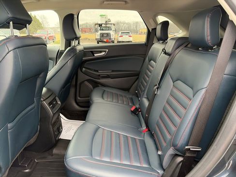 Used 2024 Ford Edge SEL w/ Sport Appearance Package image 25