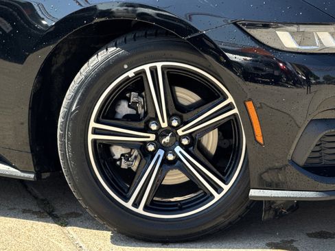 Certified 2024 Ford Mustang image 3