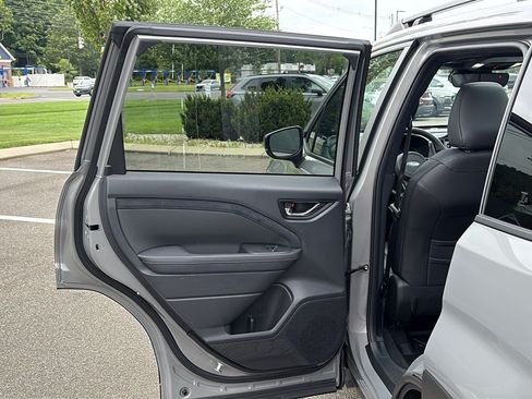 Used 2025 Subaru Forester Limited AWD/4WD image 22