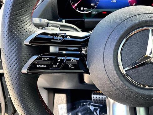 Used 2025 Mercedes-Benz GLA 250 image 20