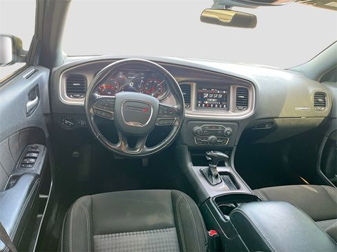 Used 2020 Dodge Charger SXT w/ Driver Convenience Group image 22