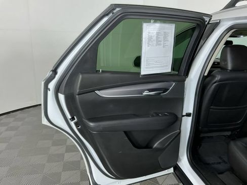 Used 2019 Cadillac XT5 Premium Luxury w/ LPO, Black Ice Package AWD/4WD image 26