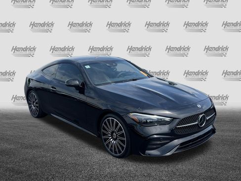 Used 2027 Mercedes-Benz CLE 300 4MATIC Coupe image 2
