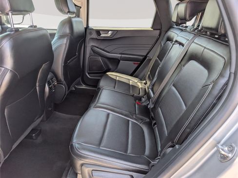 Used 2022 Ford Escape SEL w/ Technology Package AWD/4WD image 14