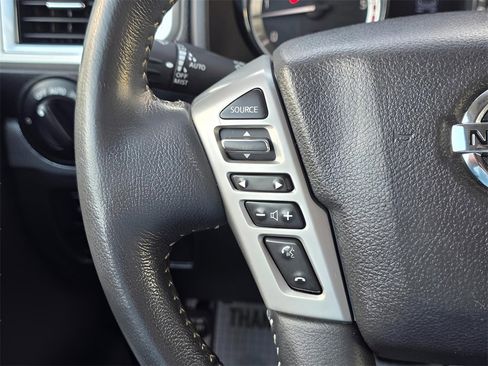 Used 2016 Nissan Titan PRO-4X w/ Pro-4x Convenience Package image 23