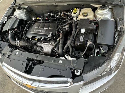 Used 2016 Chevrolet Cruze LT image 28