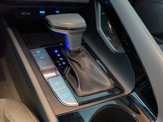 Used 2025 Hyundai Elantra SEL FWD image 12