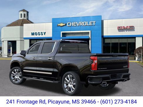 New 2026 Chevrolet Silverado 1500 High Country w/ High Country Premium Package image 3