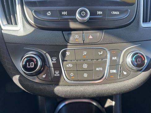 Used 2024 Chevrolet Malibu LT image 20