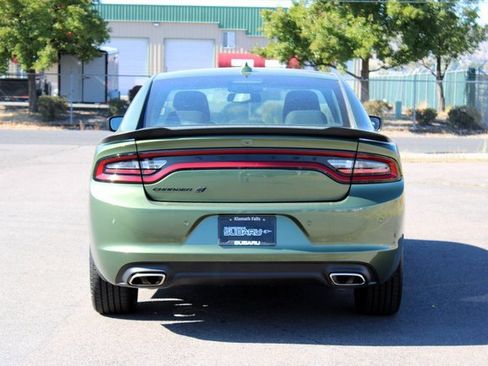 Used 2021 Dodge Charger SXT w/ Driver Convenience Group image 5
