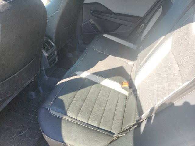 Used 2023 Volkswagen Taos SEL AWD/4WD image 19
