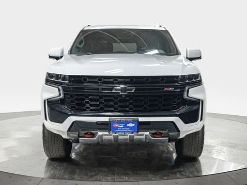 Used 2023 Chevrolet Tahoe Z71 w/ Luxury Package AWD/4WD image 10