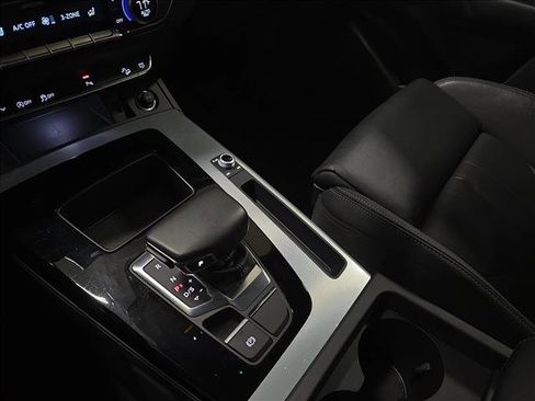 Used 2025 Audi Q5 2.0T Premium image 25