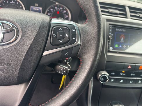 Used 2015 Toyota Camry SE image 20