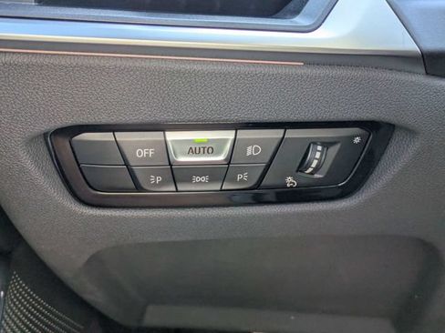 Used 2024 BMW 330i Sedan w/ Convenience Package RWD image 22