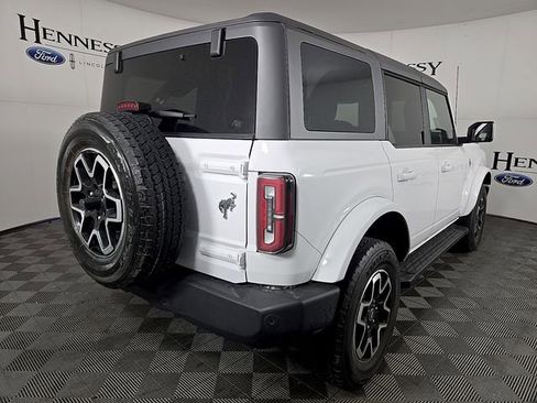 Used 2024 Ford Bronco Outer Banks AWD/4WD image 5