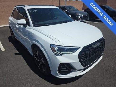 Used 2023 Audi Q3 2.0T Premium Plus w/ Premium Plus Package AWD/4WD image 1