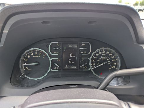Used 2019 Toyota Tundra SR5 AWD/4WD image 18