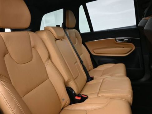 Used 2023 Volvo XC90 B6 Ultimate w/ Protection Package Premier AWD/4WD image 36