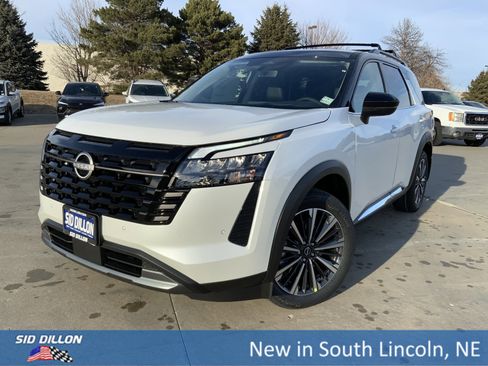 New 2026 Nissan Pathfinder Platinum w/ Cargo Package image 1