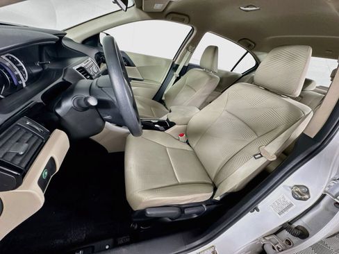 Used 2016 Honda Accord LX image 12