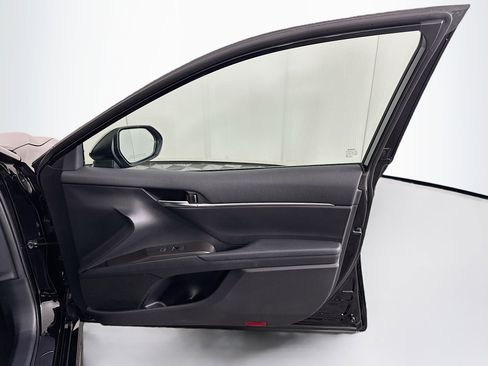 Used 2024 Toyota Camry SE w/ Convenience Package FWD image 30