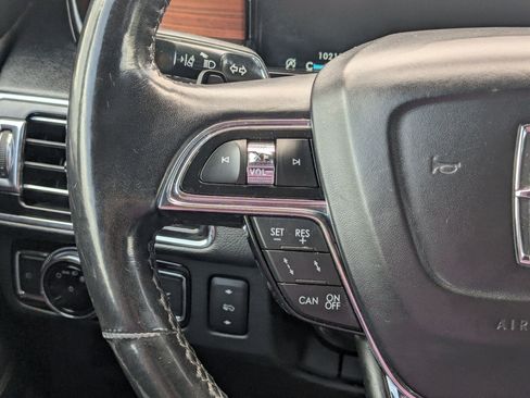 Used 2018 Lincoln Navigator L Reserve w/ Technology Package AWD/4WD image 19