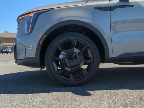 New 2026 Kia Sorento SX Prestige AWD/4WD image 16
