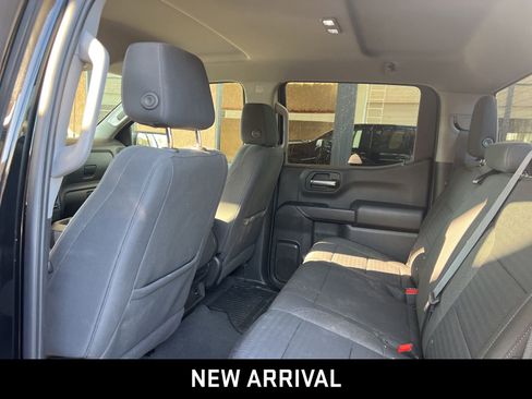 Certified 2022 Chevrolet Silverado 1500 Custom Trail Boss w/ Midnight Edition image 11