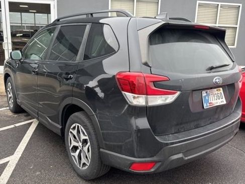 Used 2020 Subaru Forester Premium image 7